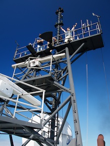 Nick, Tom, and Captain Patrick Donovan recently climbed the mast of the R/V Thompson.